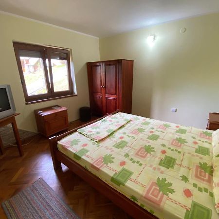 Готель Konaci Nikola Banja Vrujci Gornja Toplica Екстер'єр фото